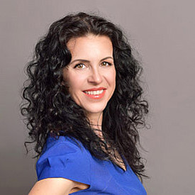 photo:&Scaron;&aacute;rka  H&aacute;lov&aacute;